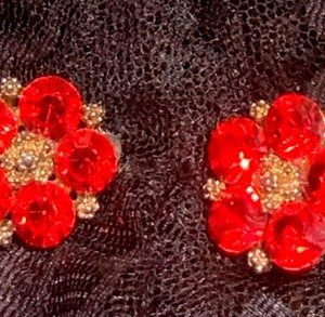 flower-earings-familas.jpg