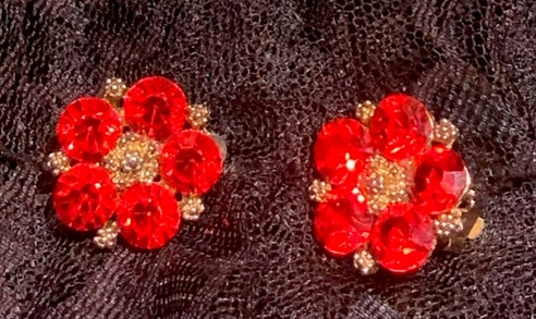 flower-earings-familas.jpg